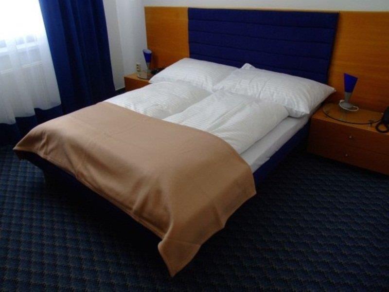 President Hotel Bratislava Habitación foto